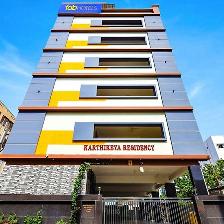 Fabhotel Karthikeya Residency - Tirupati Bus Stand - 900M Екстер'єр фото