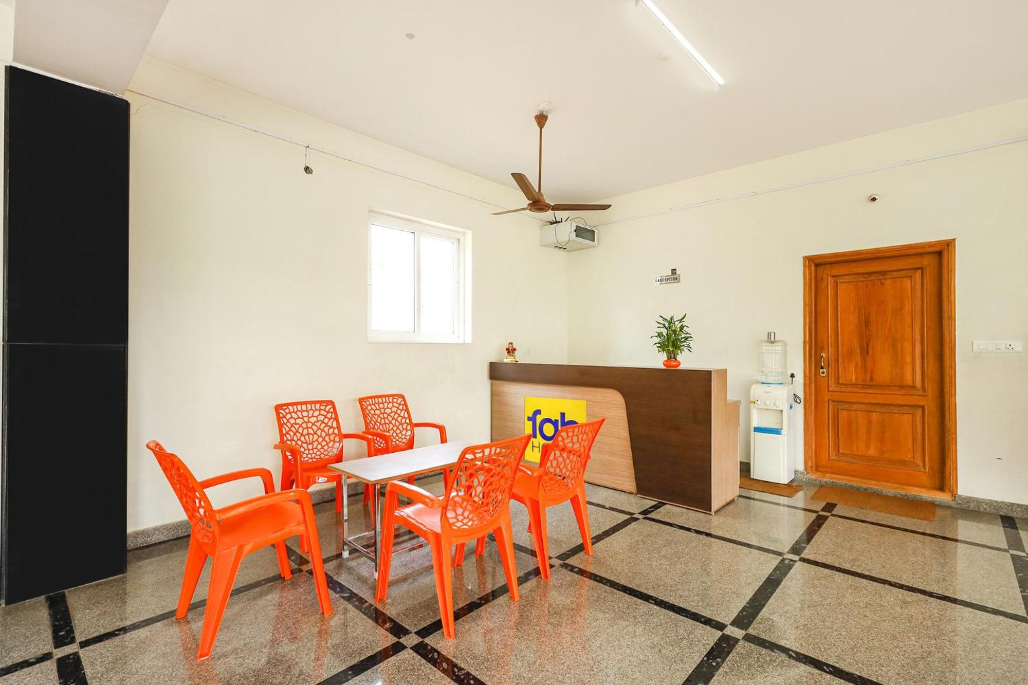 Fabhotel Karthikeya Residency - Tirupati Bus Stand - 900M Екстер'єр фото
