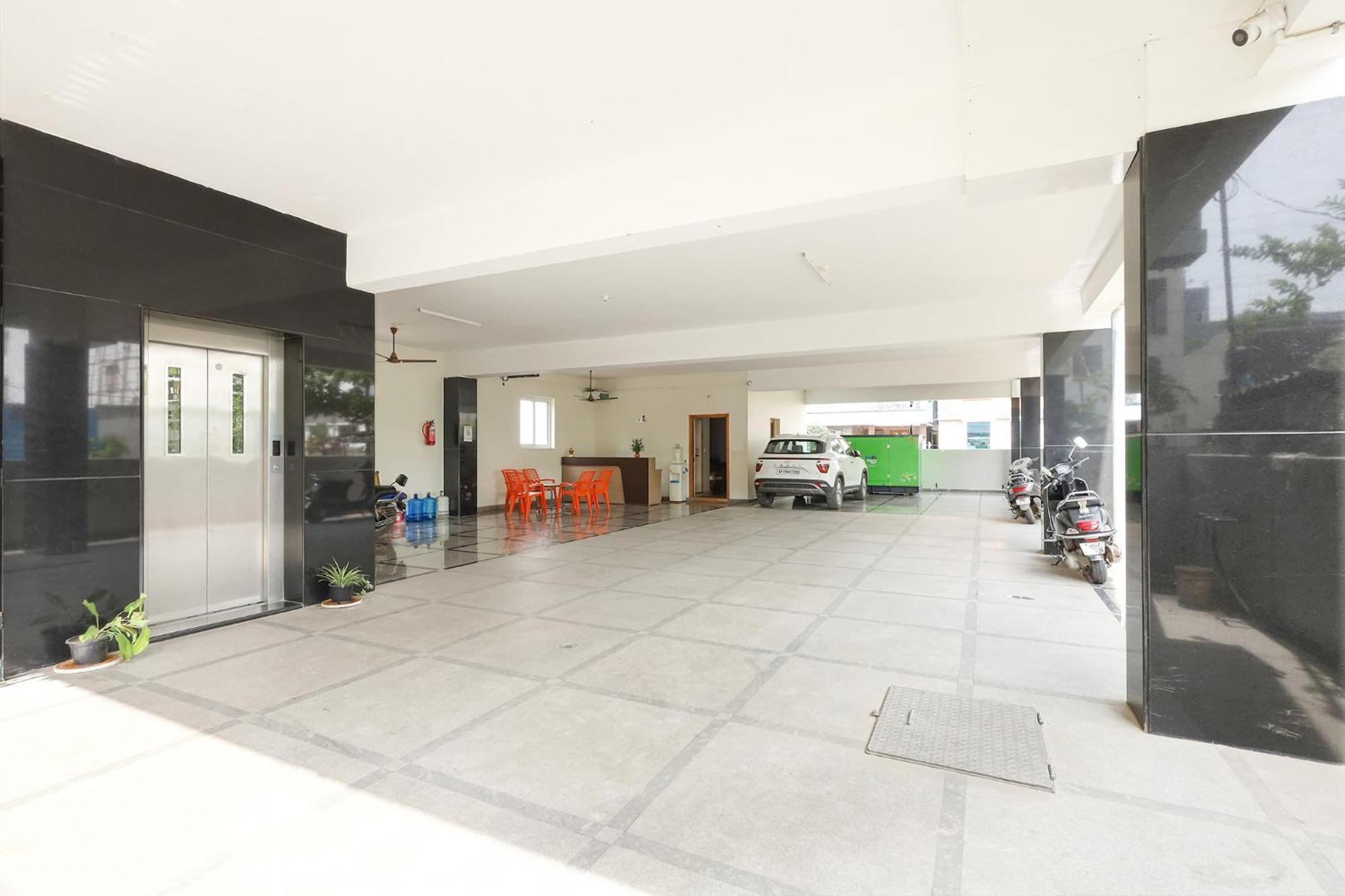 Fabhotel Karthikeya Residency - Tirupati Bus Stand - 900M Екстер'єр фото